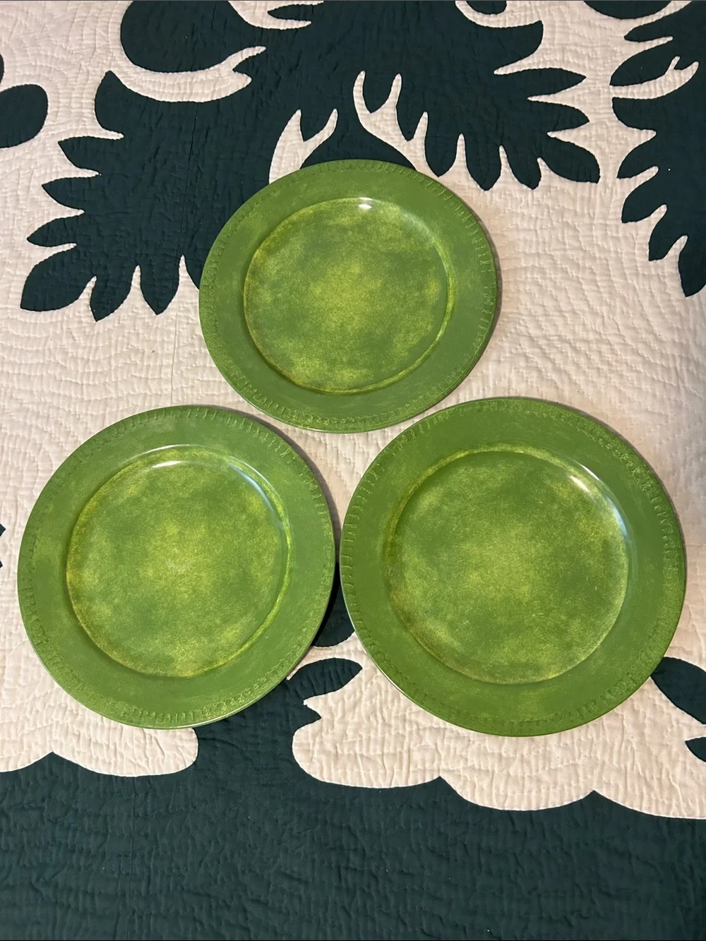 Green avocado 🥑 melamine plates Set Of 3